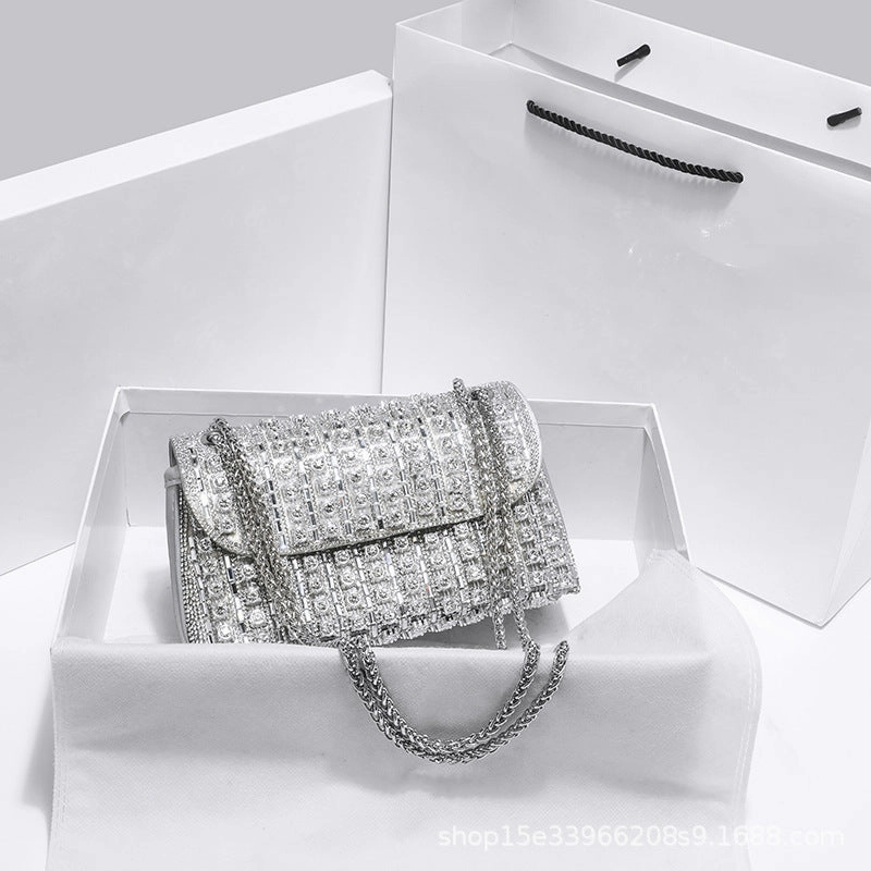 Minimalist Function Aeris | Luxury Turquoise Crystal Evening Bag ?C Bold & Elegant Statement Piece