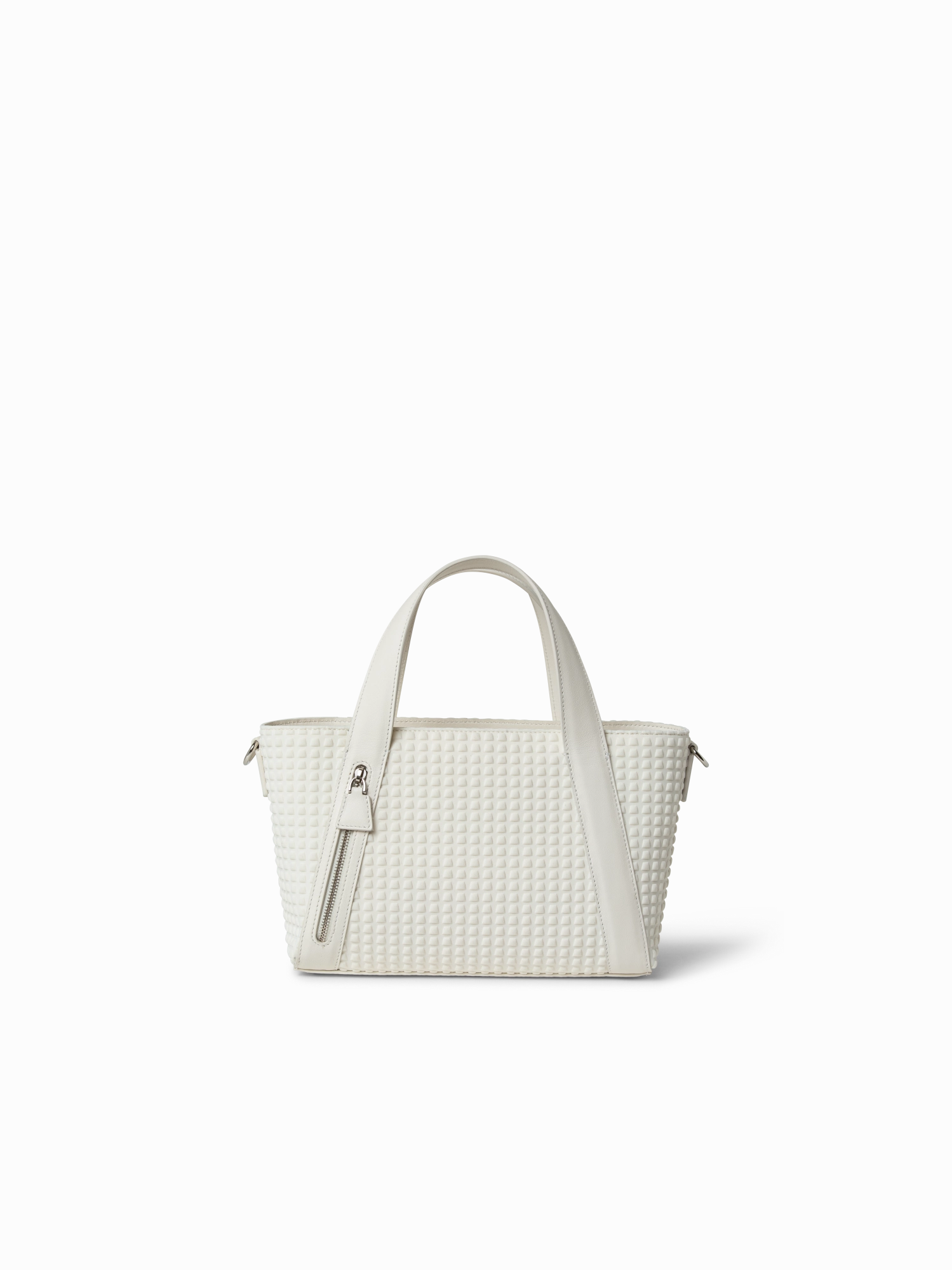 Durable design makes it perfect for everyday wear Practical Lifestyle Gear Alexa Little Zip Top Handle Tote