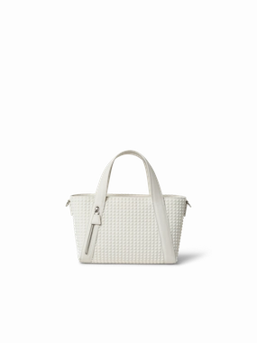 Durable design makes it perfect for everyday wear Practical Lifestyle Gear Alexa Little Zip Top Handle Tote