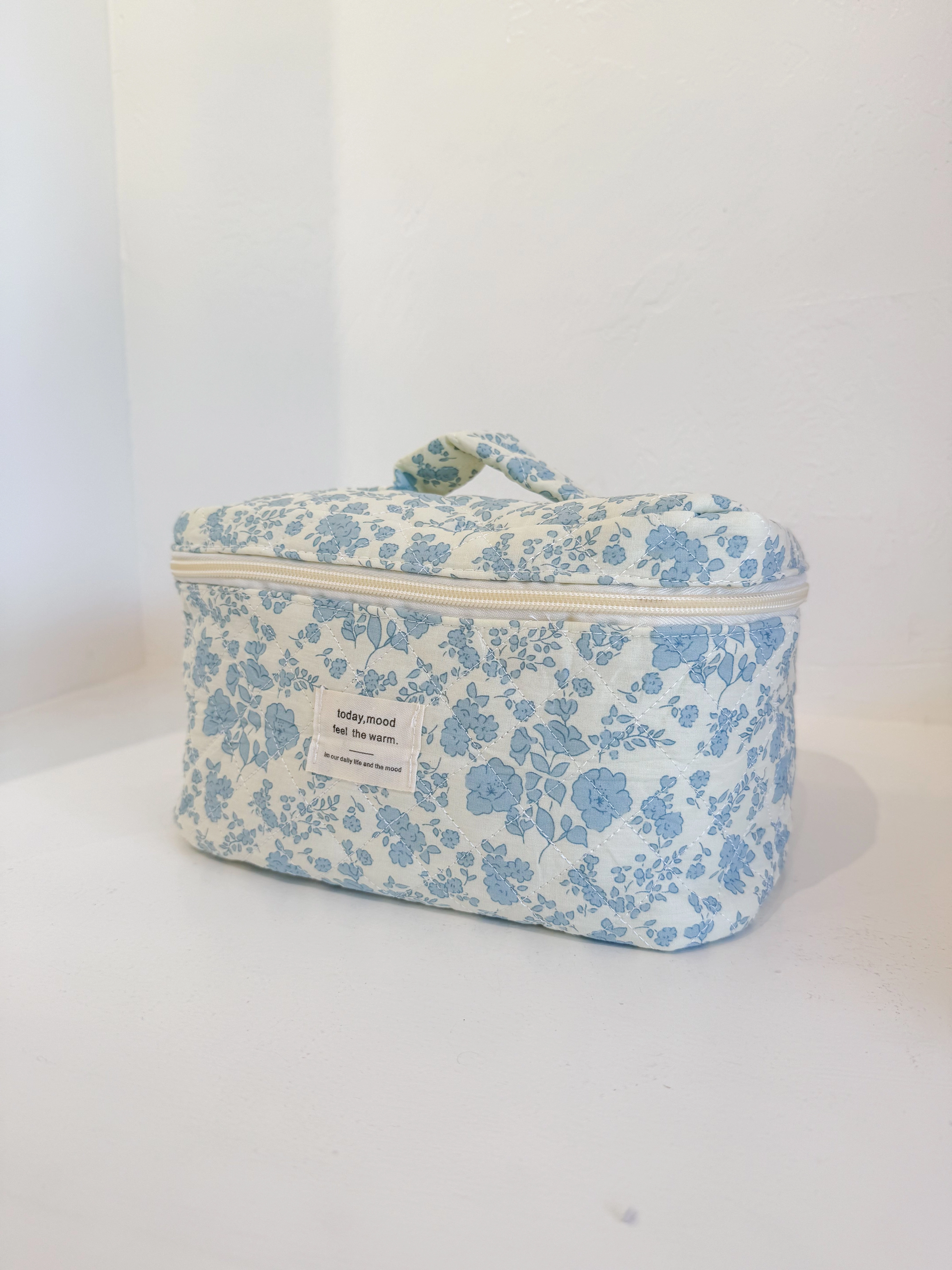 Modern Look Blue Flower Large Make Up Bag