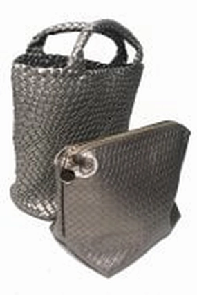 Jayley Hand Knitted Leather Tote Bag with Matching Purse PBG25A-03 Luxury Accessory Structured weekend carry