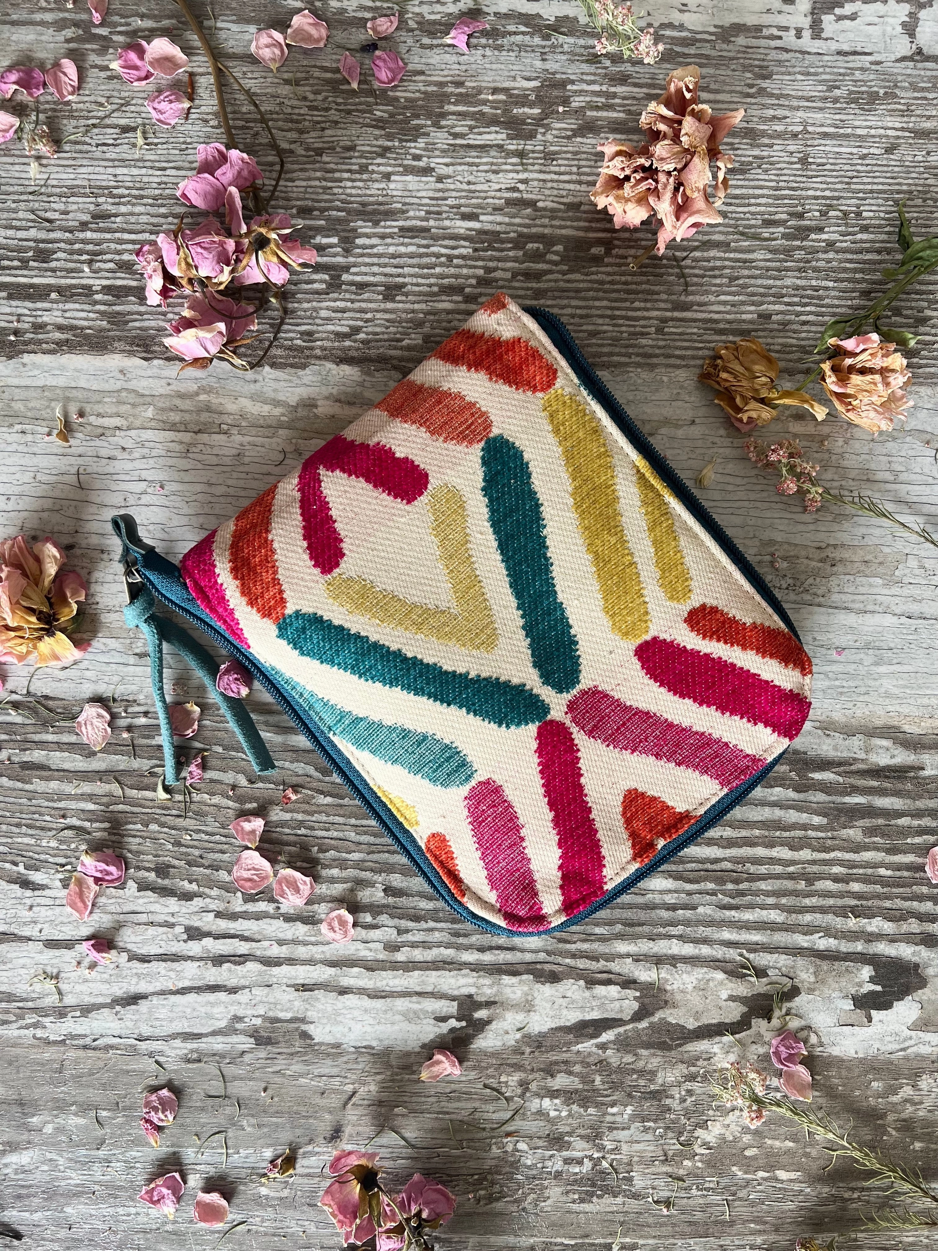 Sustainable Fabric Holiday Tote Catalina Circular Needle Case