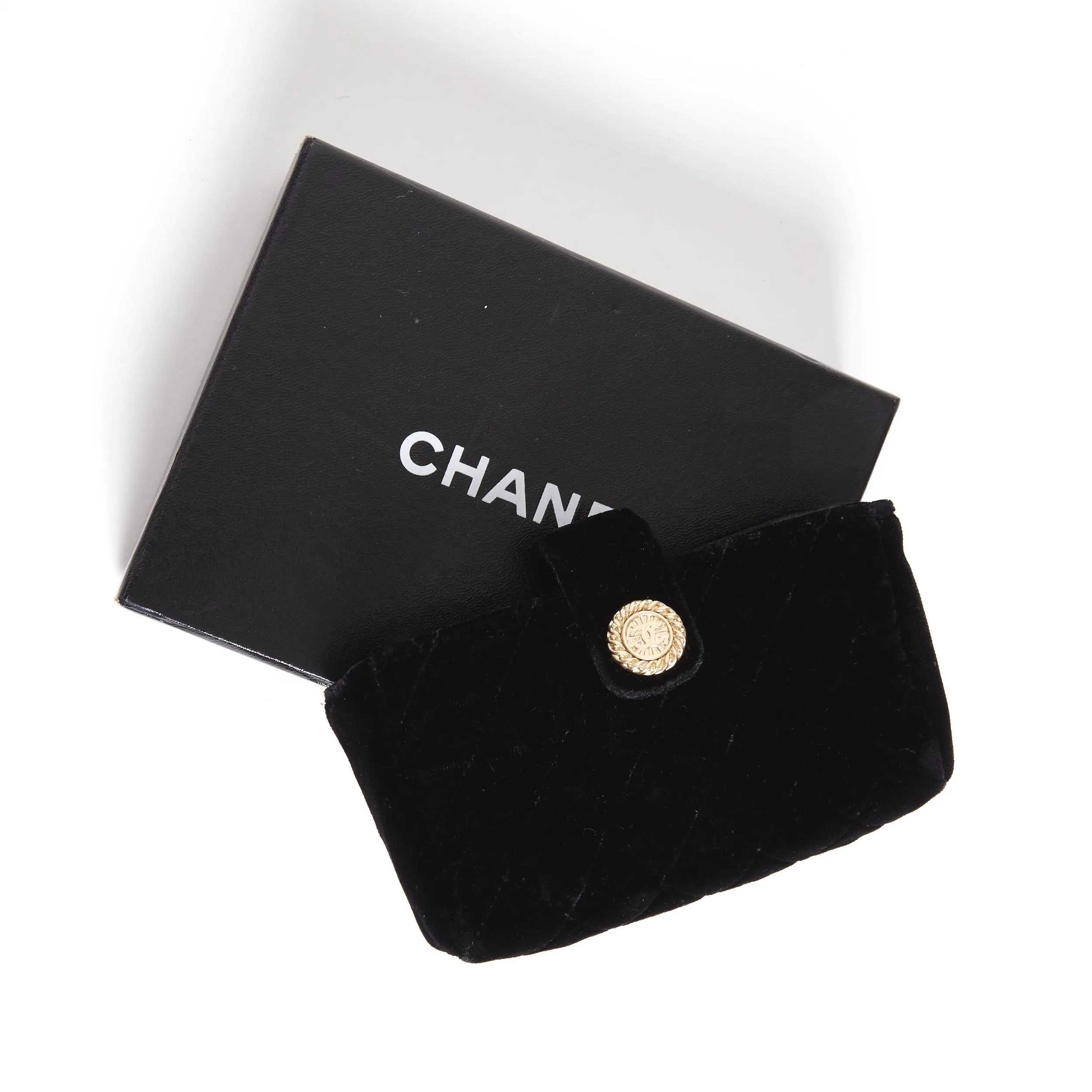 Functional Feature CHANEL Vintage Black Matelasse Velvet / Velour No 14 Card Pouch