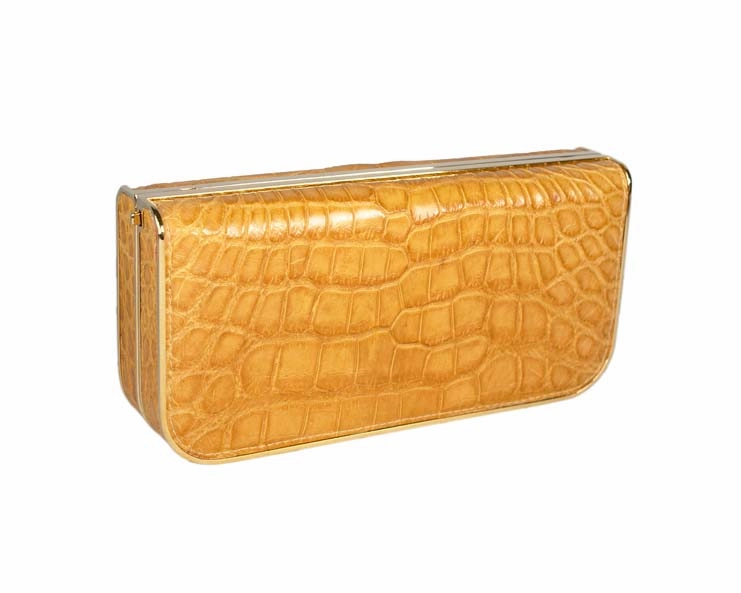 Seasonal Trend Classic Cha Cha | AMBER