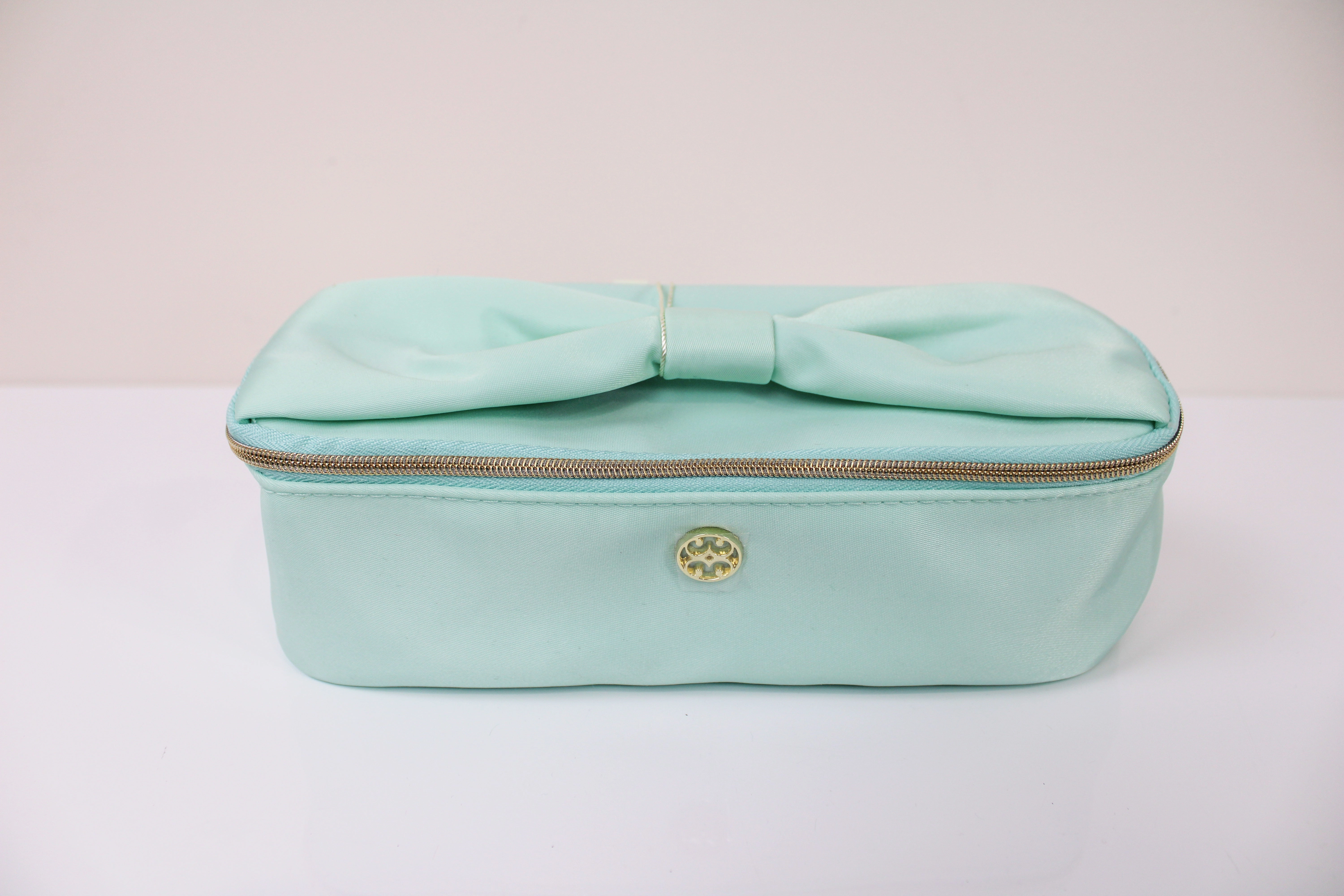 Kiss & Makeup Mini - Mint Lightweight case