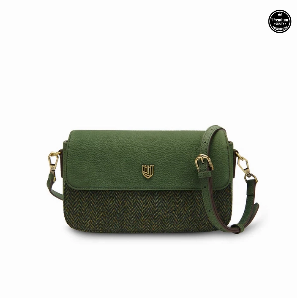 Sleek Functionality Islander? The Caithness Clutch