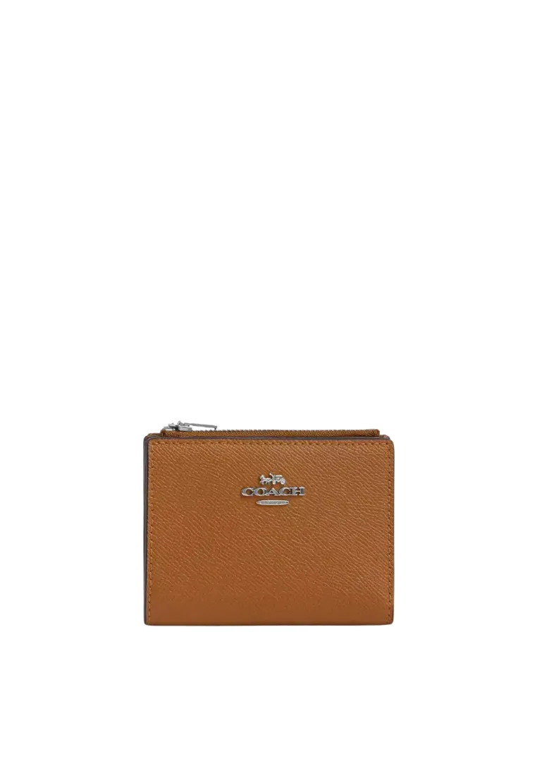 Coach Billfold Wallet In Light Sadle CR983 Functional Gear