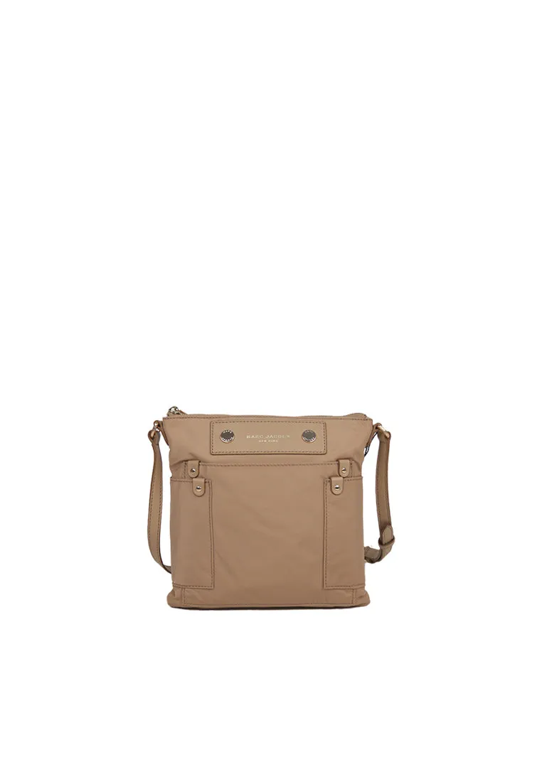 Marc Jacobs Preppy Nylon Sia Crossbody Bag In Iced Coffee 4R4HCR040H02 Functional Carry