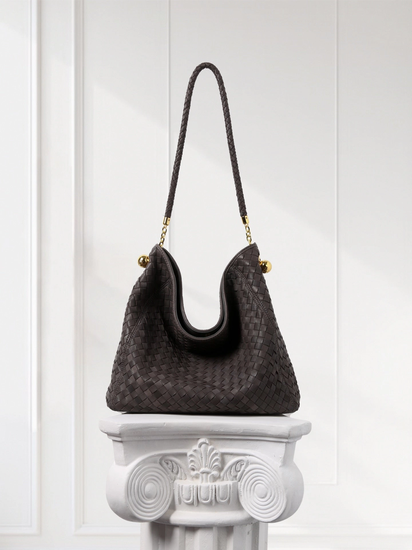 Stylish Carry Luxury Lambskin Woven Leather Hobo Bag | Handcrafted Lightweight Soft Braided Shoulder Purse with Gold Hardware