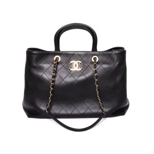 Simple Charm CHANEL Calfskin Large Serial Shopper Tote Black
