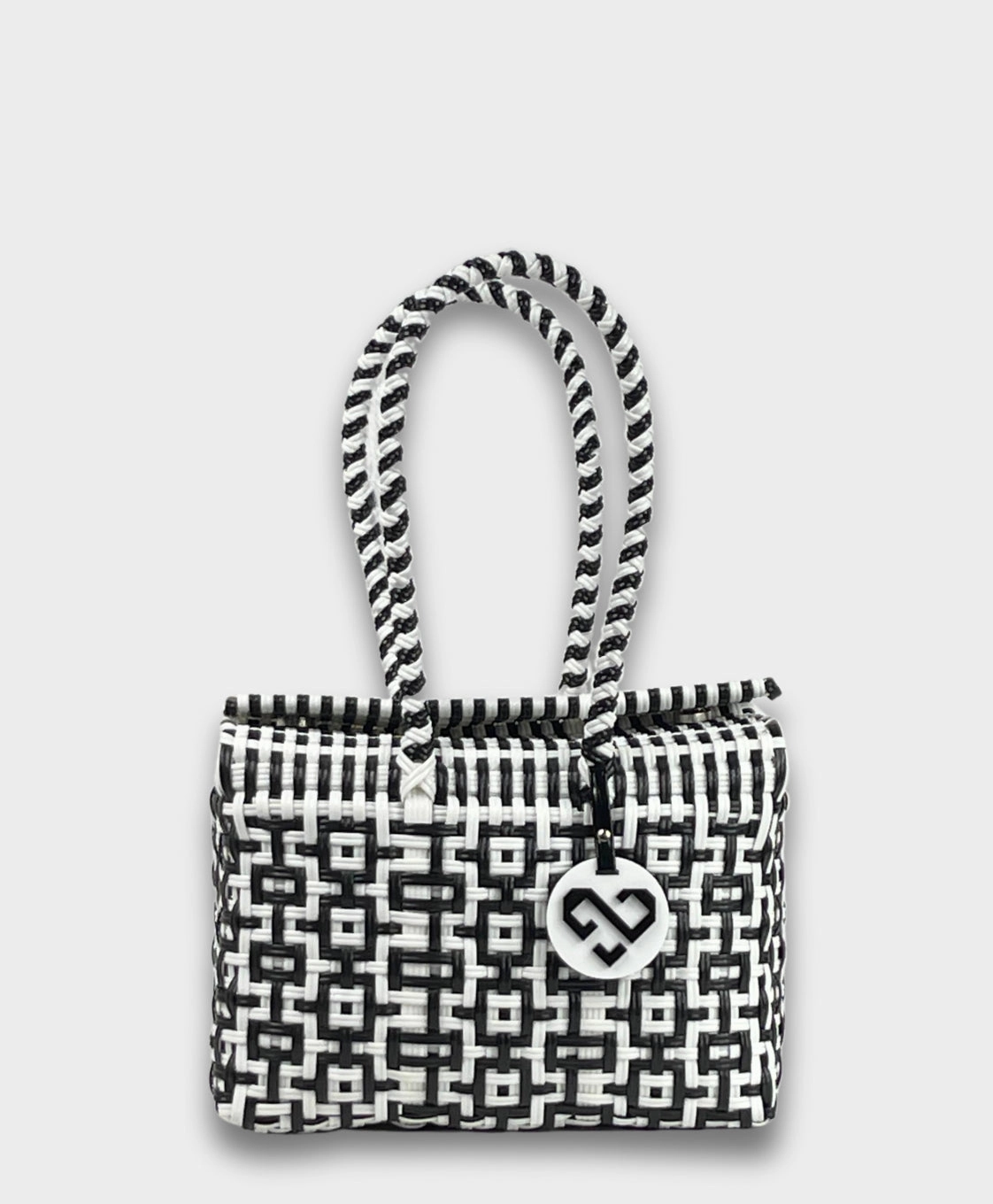 Style Essential Design Luxury Maria Victoria | Gelato WB Basket | Upcycled, Handwoven