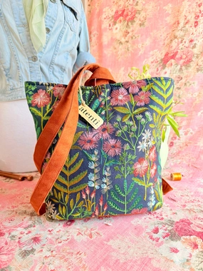 Modern feature Meadow Backsac: Convertible Backpack, Stylish & Versatile Craft Companion