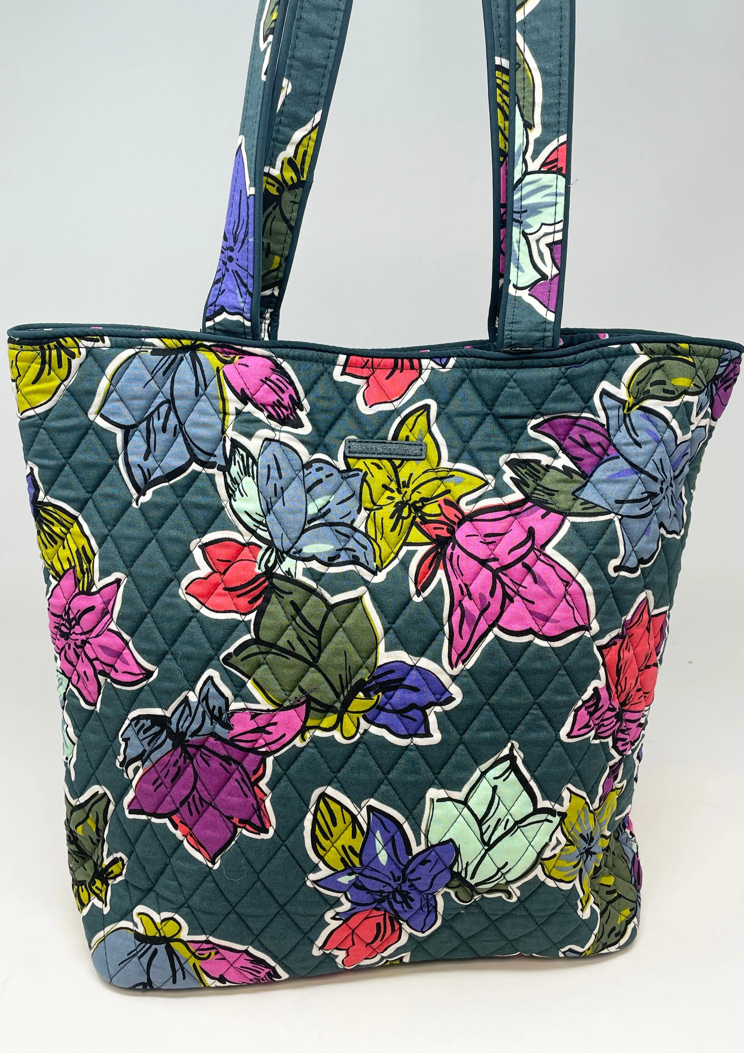 Travel Look Vera Bradley Tote