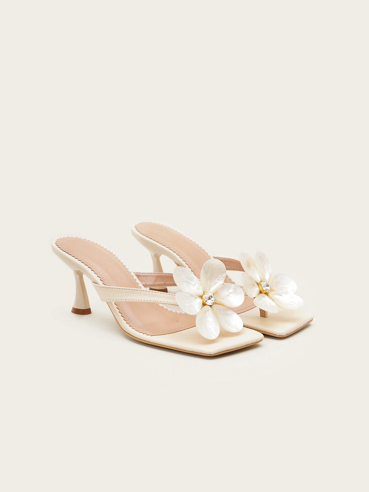 Fleurs Blanches Sandals Lightweight Companion Daily Storage Outdoor Gear Essential