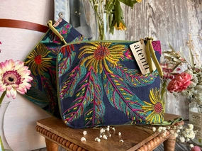 Flora Circular Needle Case Office Lifestyle Office Chic