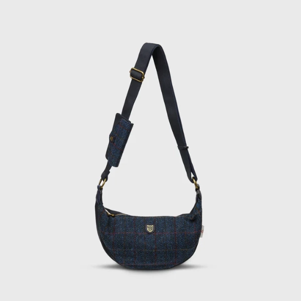 Islander? The Luna Bag Daily Modernity