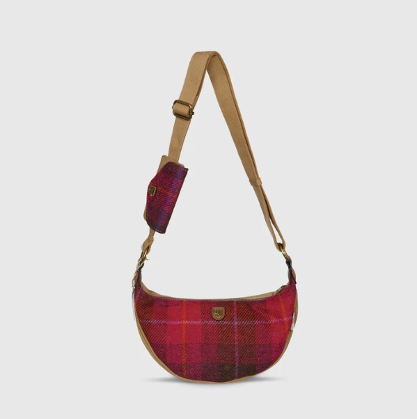 Versatile Accessory Islander? The Luna Bag