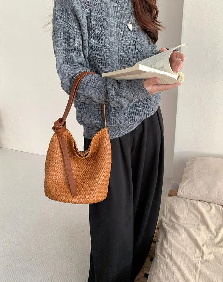 Versatile utility Work Necessity Handwoven Full-Grain Leather Bucket Bag | Stylish Shoulder Bag for Women | Leather Beach Bag