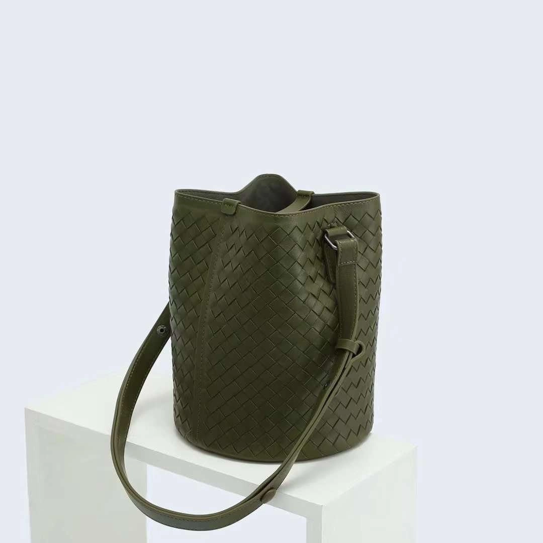 Comfort Everyday Interwoven Lambskin Leather Bucket Bag, Small Shoulder Bag,  Woven Purse Women Classic bag Crossbody Designer  Bag, Designer Bag