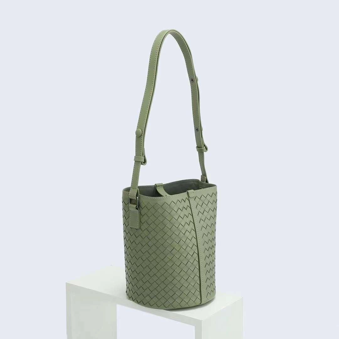Interwoven Lambskin Leather Bucket Bag, Small Shoulder Bag,  Woven Purse Women Classic bag Crossbody Designer  Bag, Designer Bag Daily Carry Gear Urban Utility
