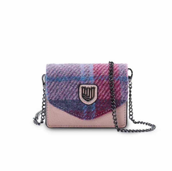 Refined Comfort Islander? The Card Case