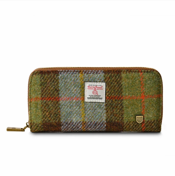 Islander? The Long Zip Purse with Harris Tweed? Outdoor Essential Fashion Statement