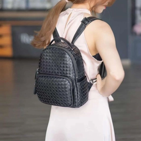 Italy Lambskin Leather Small Backpack, Hand Woven Leather Backpack, Designer Bag, Leather Quilted Elegant Shoulder Bag, Classic Backpack Flexible Carry