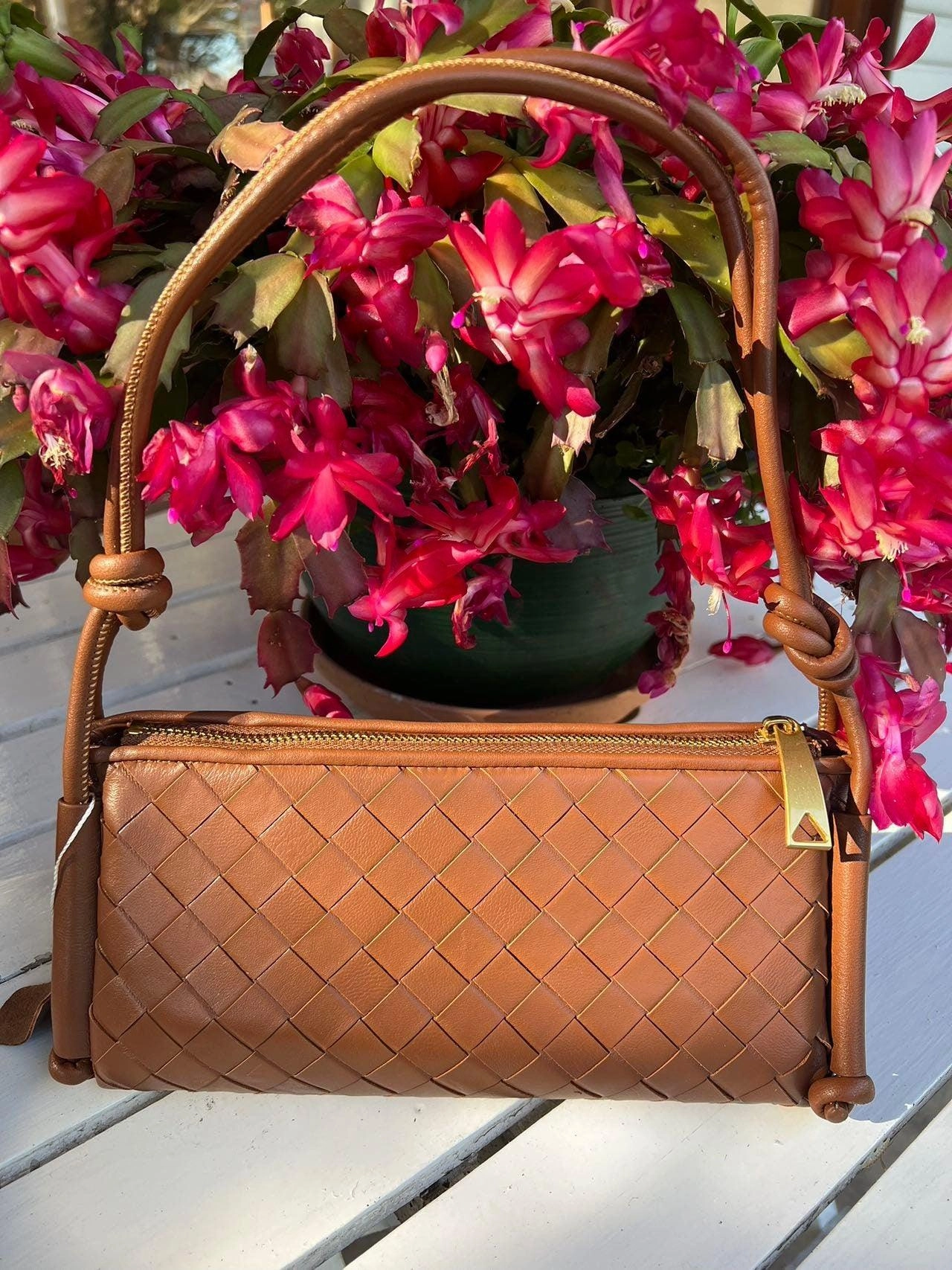 Practical Utility Knotted Intrecciato Real  Leather Shoulder Bag, Small Handcrafted Woven Pouch, Daily Fashion Designer Bag, Triangle Summer Leather Bag