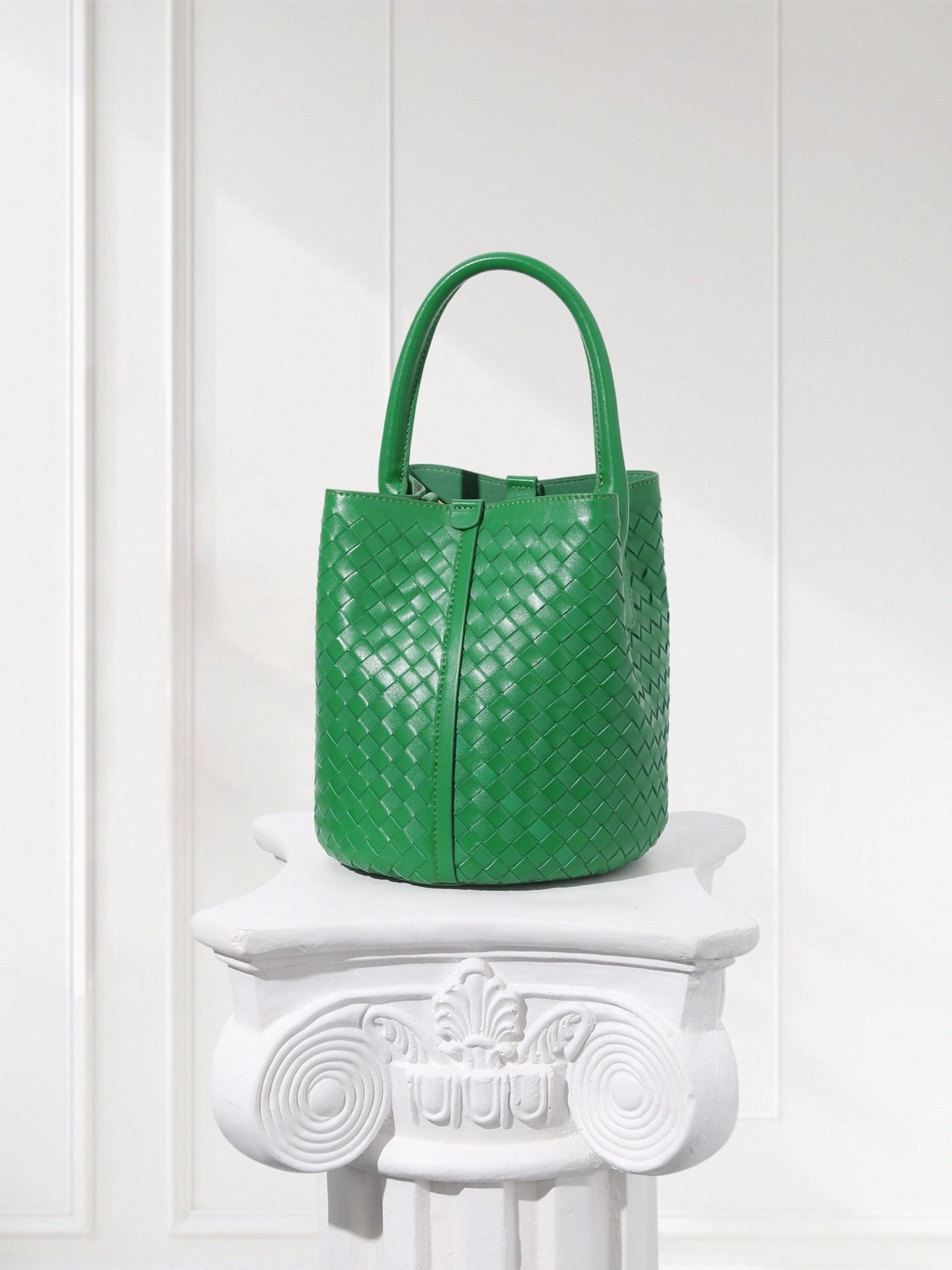 Timeless Function Lambskin Leather Bucket Bag Handwoven, Small Shoulder Bag,  Woven Purse Women Classic bag Crossbody Designer  Bag, Birthday Gift For Her