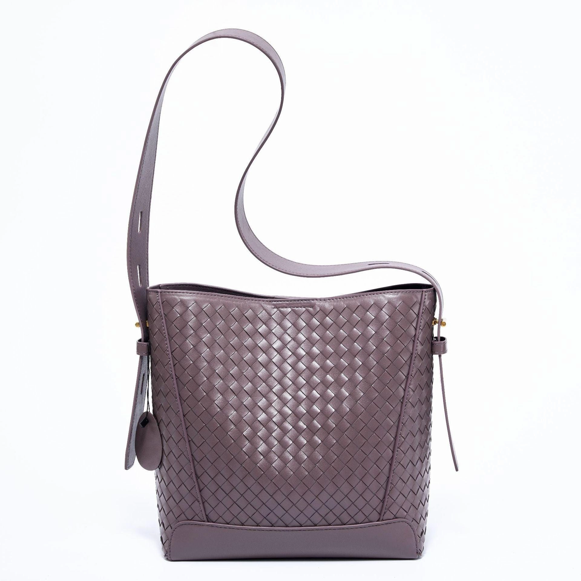 Durable Design Lambskin Leather Handwoven Bucket Bag | Classic Bucket Shoulder Bag