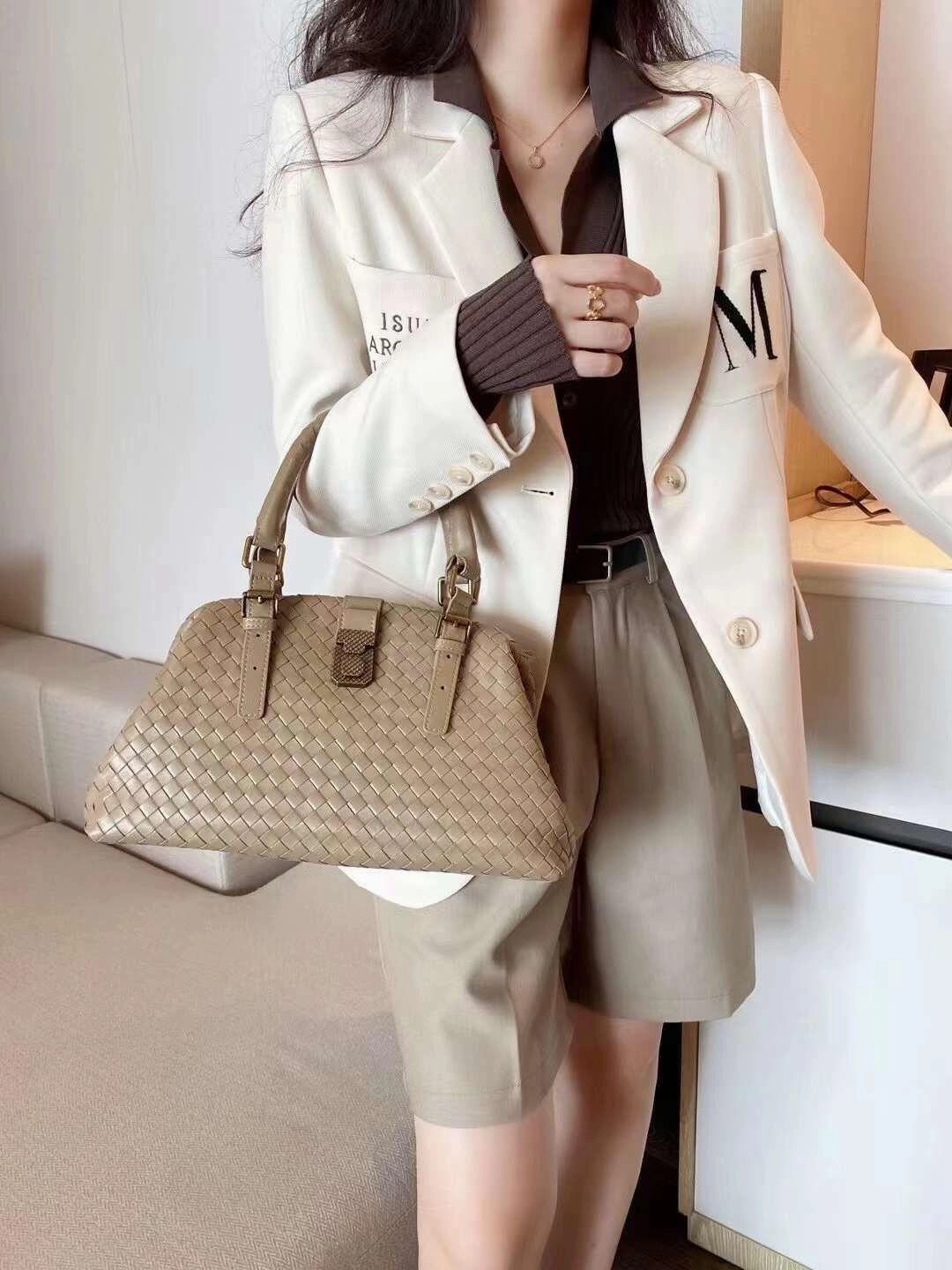 Lambskin Leather Woven Shoulder Bag, Handcrafted Knotted Handle Bag, Luxury Fashion Designer Bag, Summer Woven Leather Crossbody Bag Stylish Carry Compact Versatility