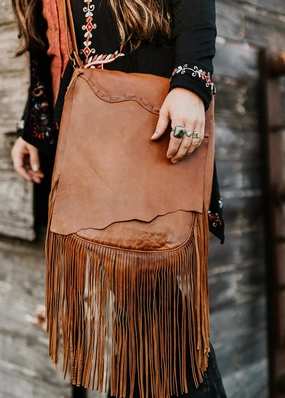 Campus Style Smart Detail Leather Canyon Fringe Handbag