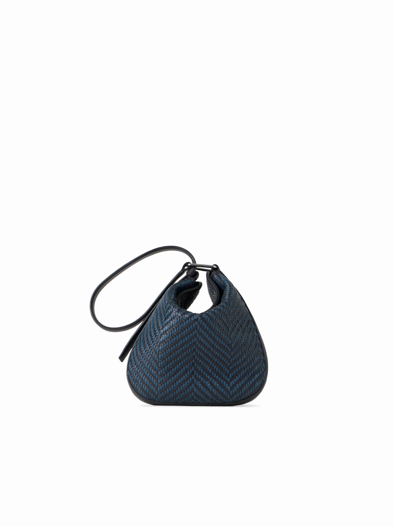 Anna Little Hobo Outdoor Look