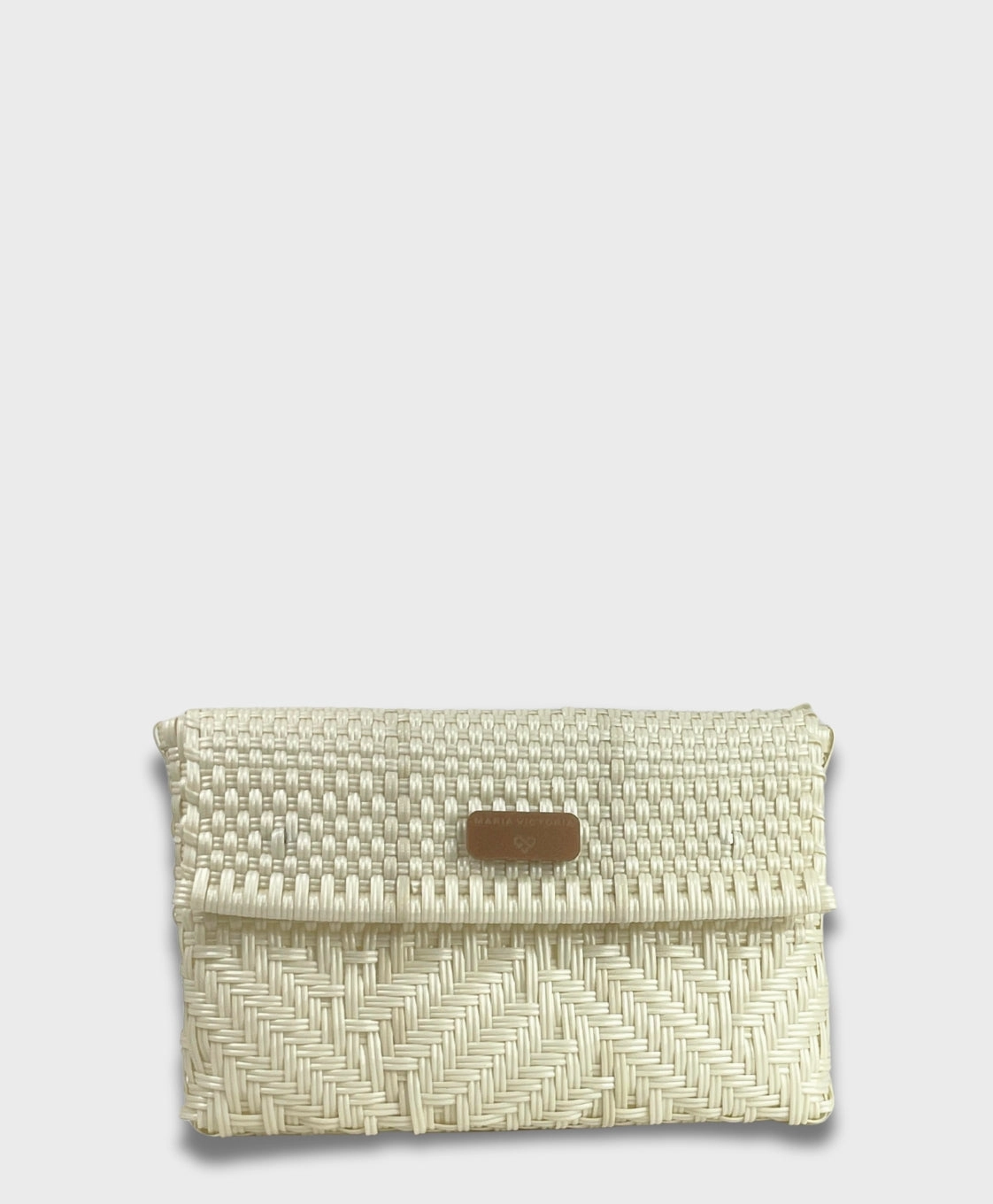 Maria Victoria | Glimmer Pearl DI | Upcycled, Handwoven, Clutch Trendy Choice Fashion Accent