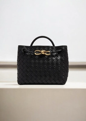 Workday Outfit Alyn | Black Woven Midi Leather Tote Bag ?C Effortless Elegance & Timeless Appeal