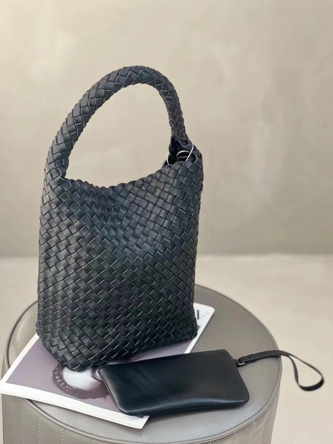 Luxury Handwoven Lambskin Leather Shoulder Bucket Bag | Double-Knotted Handcrafted Crossbody Bag Minimal Gear