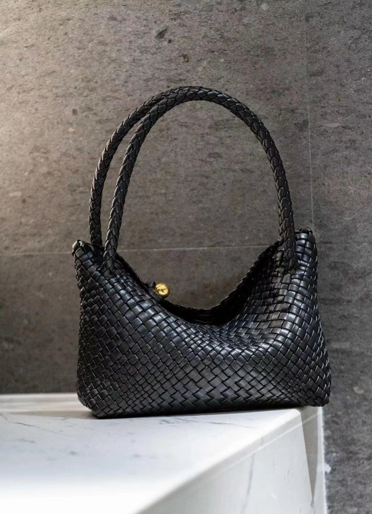 Urban Journey Urban practicality Luxury Handwoven Lambskin Leather Shoulder Bucket Bag with Sculptural Gold Sphere Closure and Double Handle Design ?C Spacious & Versatile Carryall