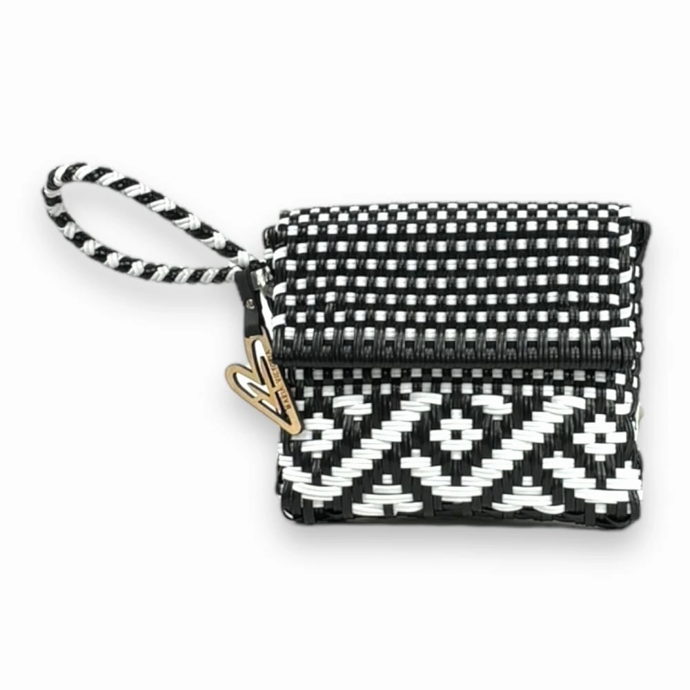 Polished Texture Maria Victoria | Nova BW CA | Upcycled, Handwoven, Wristlet