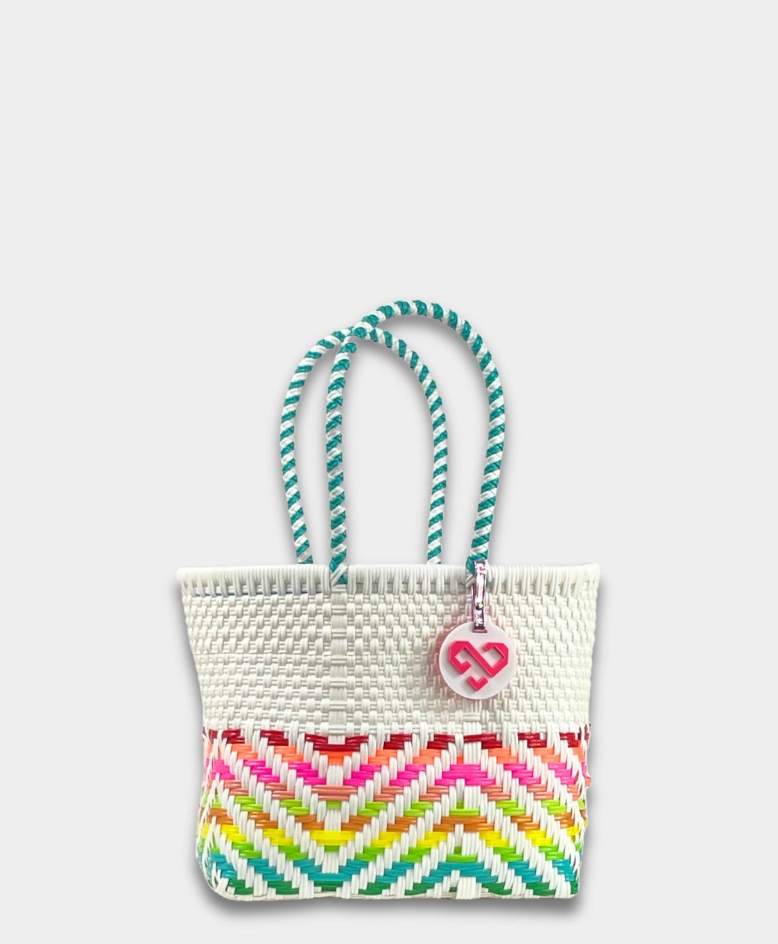 Maria Victoria | Ritmo Tote | Upcycled, Handwoven Urban Commuter