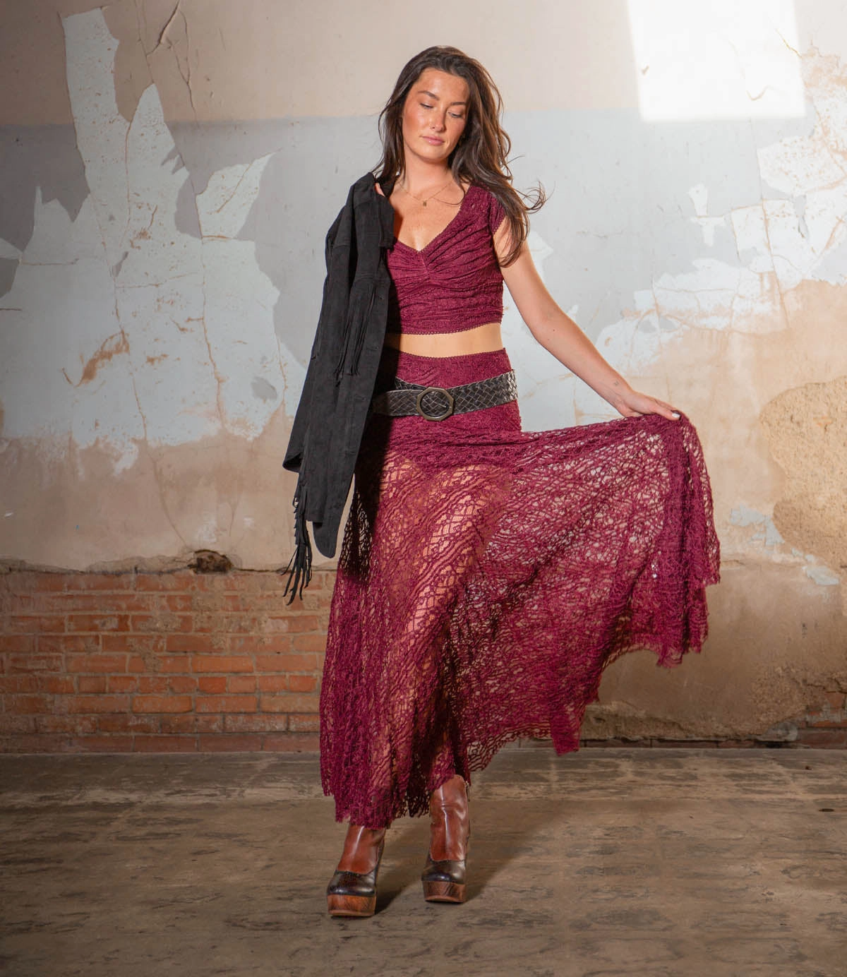 Messenger Stylish Harmonious Luxury Weekend