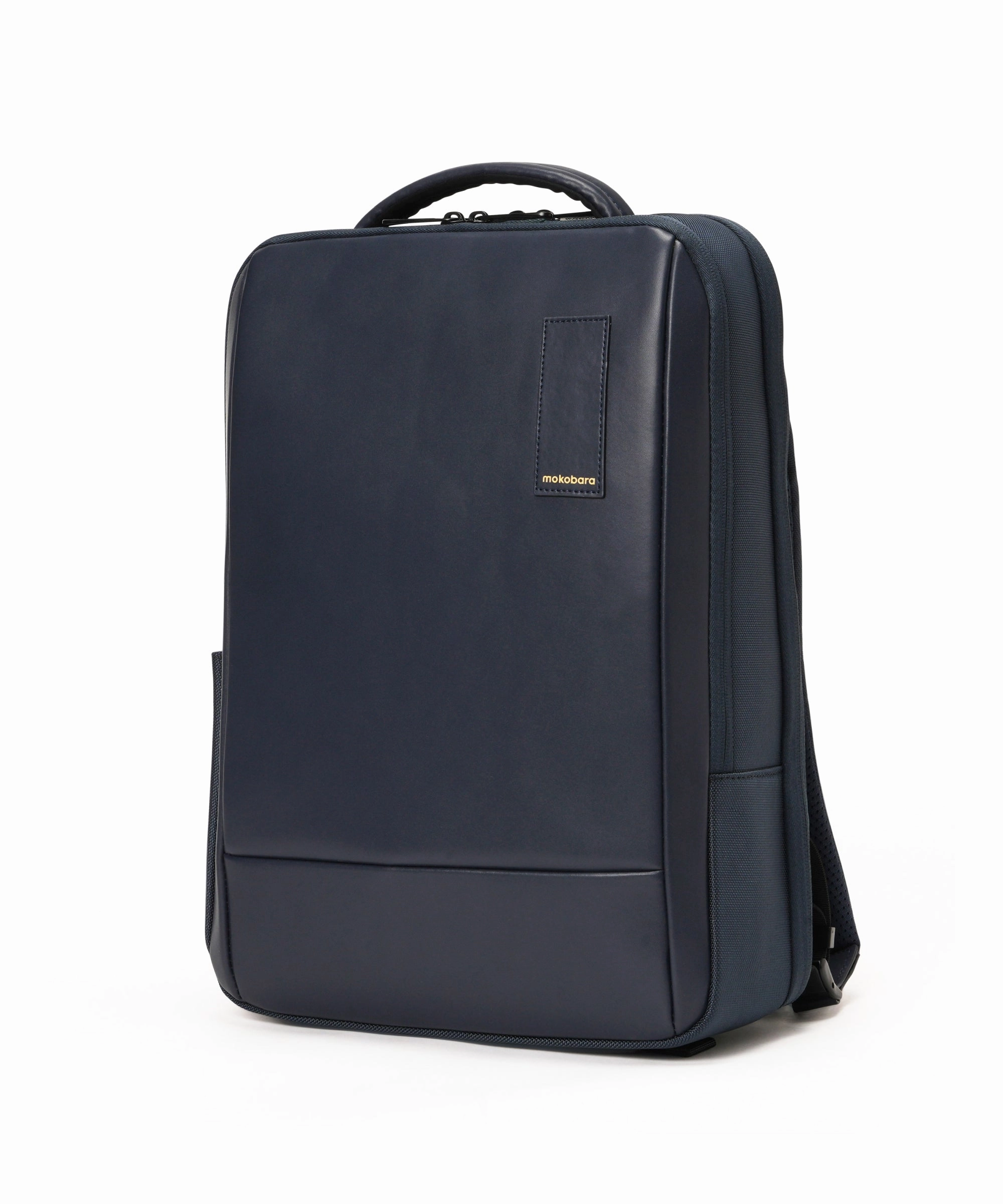 Minimal Weight Gym Essentials The Element Backpack - 18L