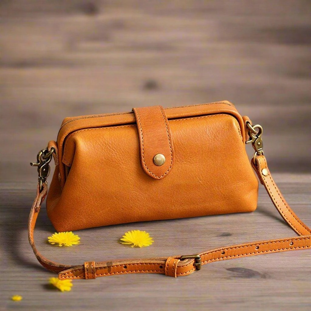 Casual Companion NATURAL Italy Cowhide Leather Bag, Small Vintage Shoulder Bag, Camel Brown Handbag With Natural Leather, Handmade Doctor Bag, Leather Purse