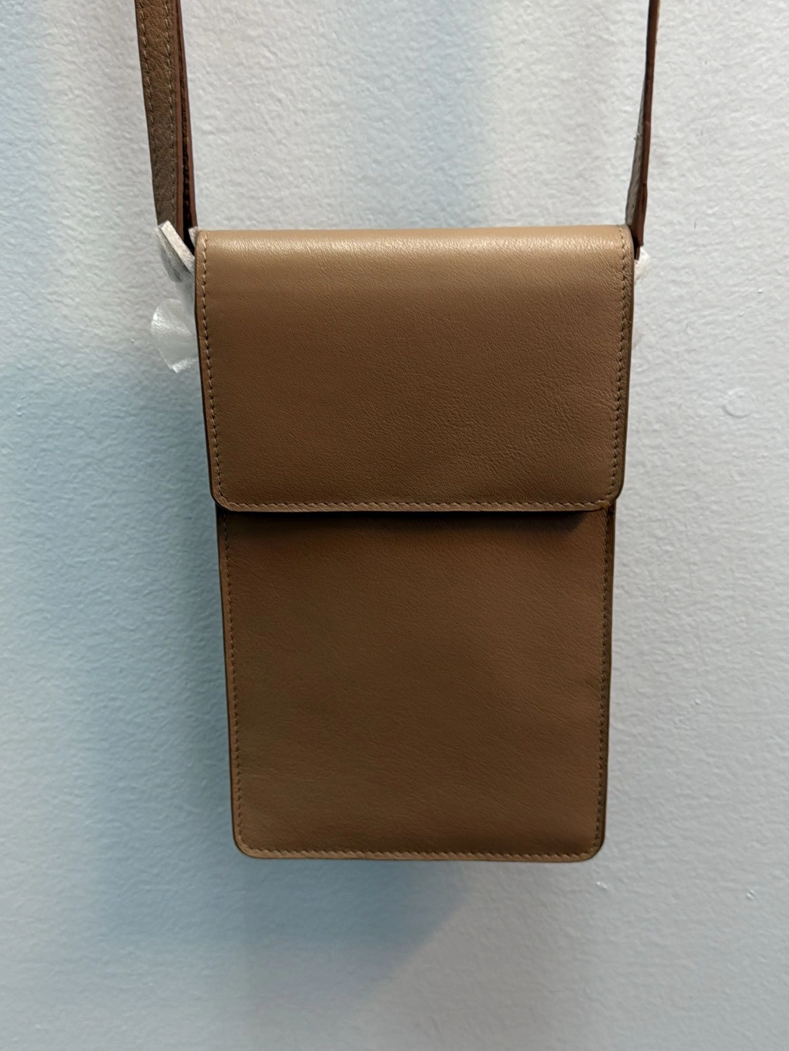 ILI New York Slim Phone Crossbody With Clear 6499 Lightweight Feel