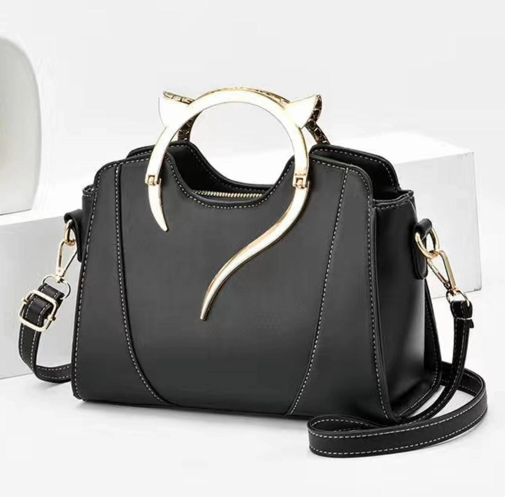 Cat Purse - Elegant Gold Cat Shape Handle Stylish Carry