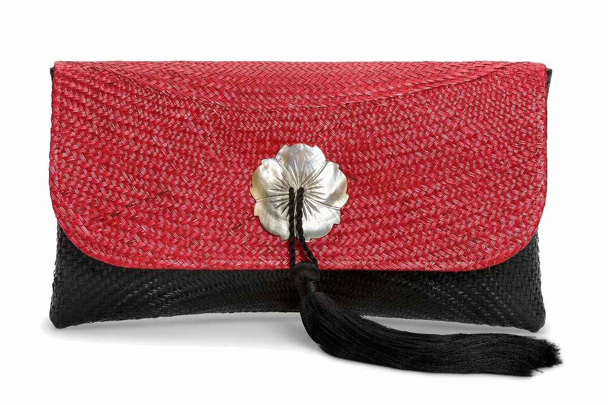 Polished Edge Compact Fashion KC Ethereal Beauty