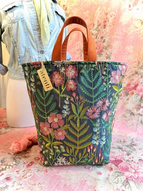 Work Bag Elegant Day Meadow Hope Basket?CHandmade USA Floral Knitting & Crochet Tote