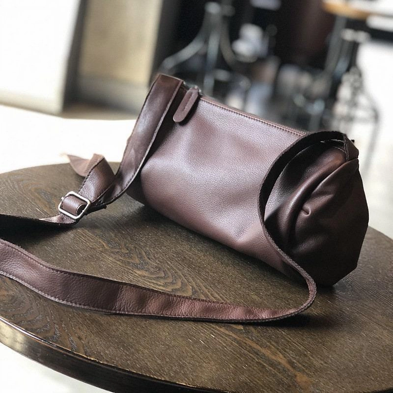 Full Grain Leather Bag, Handcrafted Cowhide Cylinder Bag, Barrel bag, Round Leather Bag, Small Shoulder Bag, Soft Light Casual Bag, Gift Everyday Organizer Durable Design