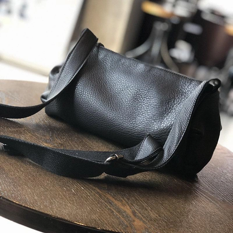 Comfort Wear Full Grain Leather Bag, Handcrafted Cowhide Cylinder Bag, Barrel bag, Round Leather Bag, Small Shoulder Bag, Soft Light Casual Bag, Gift