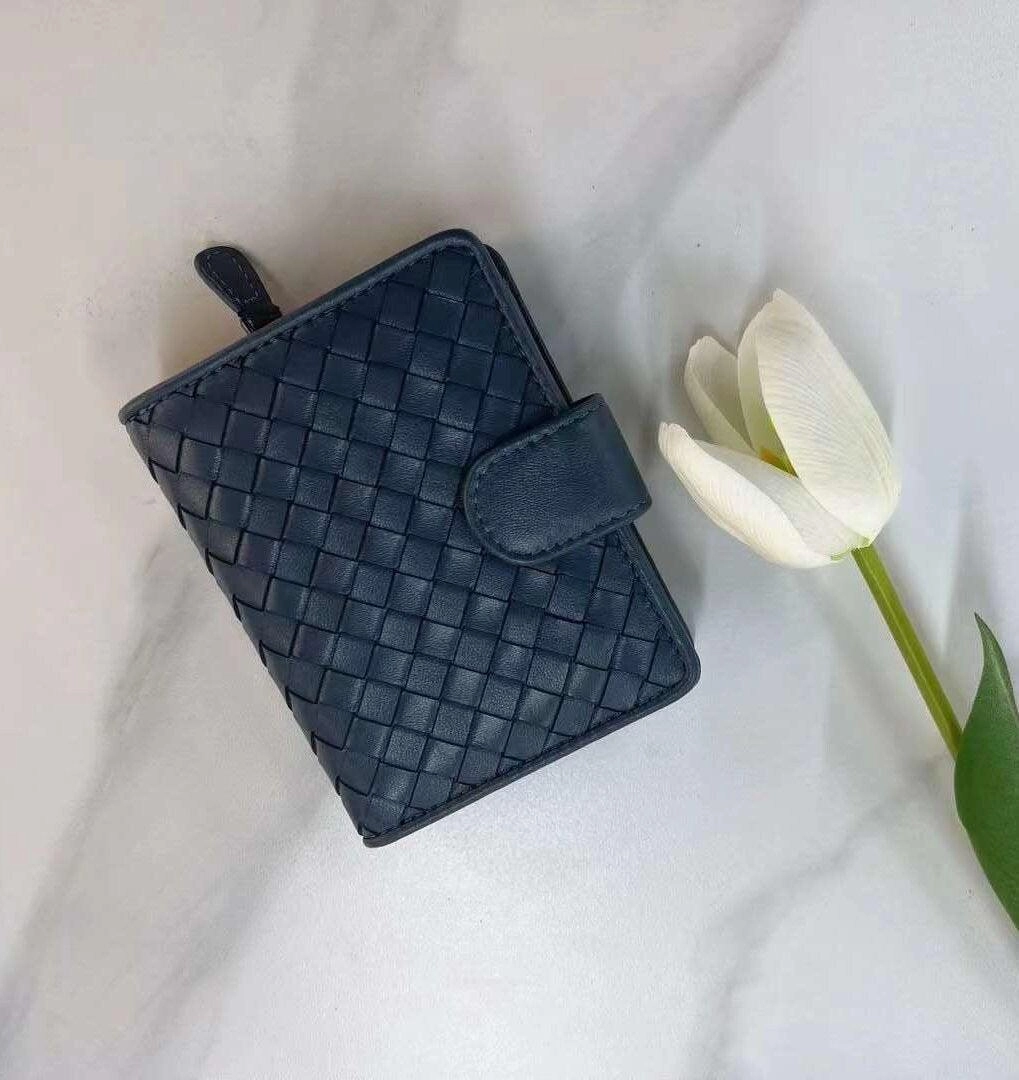 Comfort Fit Casual Comfort Small Lambskin Leather Interwoven Wallet, Women Woven Leather Cards Holder, Handcrafted Trifold Wallet, Designer Wallet, Women Purse