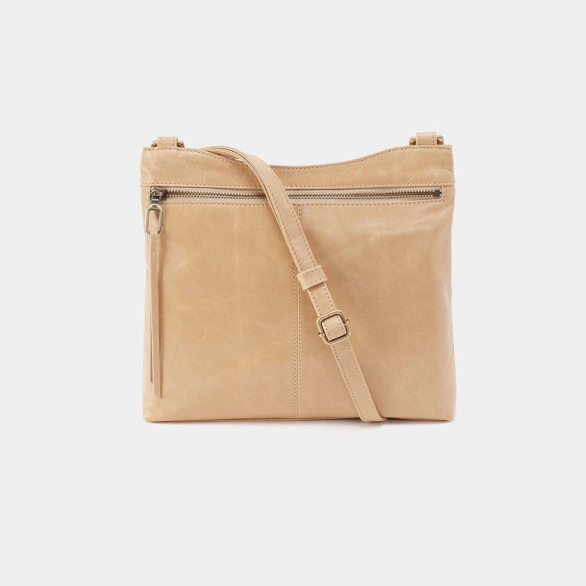 Cambel Crossbody in Polished Leather - Desert Sand Outdoor Gear Essential Weekend Companion